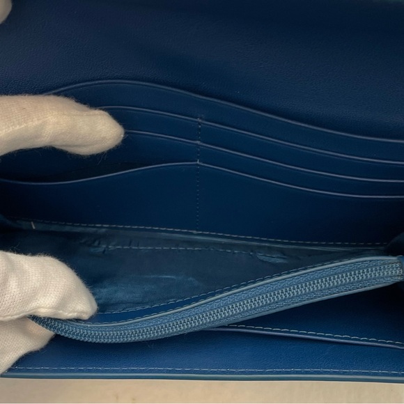 Furla Authentic Vintage Beautiful Blue Leather Wallet with Gold Hardware - Picture 9 of 16